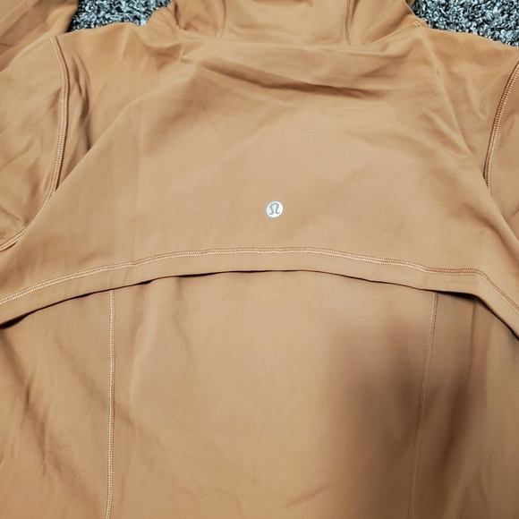 Lululemon Hooded Define Jacket *Nulu in Desert Sun colour size 12 NWT - Picture 9 of 11
